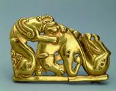 Bild: Gürtelplatte mit Tierkampfszene,  4. bis 3. Jh. v. Chr., Gold