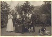 Familie von Schuch in ihrem Garten in der Lößnitz, um 1910 Stadtmuseum Dresden