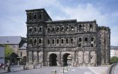 Porta Nigra, römisches Stadttor aus dem 2. Jh. n. Chr. Foto: Generaldirektion Kulturelles Erbe Rheinland-Pfalz.