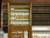 Parlament Österreich - Führung durch die Bibliothek und das Archiv - Ausstellung in der Parlamentsbibliothek, 24.11.2022