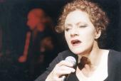 Maria Bill singt Edith Piaf