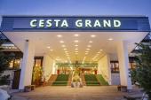 CESTA GRAND Aktivhotel & Spa Eingang