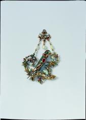 Papageianhänger, Gold, Diamanten, Rubine, ­Perlen, süddeutsch, um 1560–1570  © Schmuckmuseum Pforzheim, Schenkung Werner-Wild-Stiftung, Foto: Günther Meyer