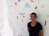 Sara Mejia Kriendler mit ihrer neuesten ­Installation im Magazin4
