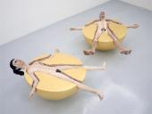 Stephan Balkenhol, Kugelmenschen (Frau und Mann), 2012, Foto: Samuel Mizrachi © Mai-36-Galerie, Zürich