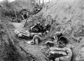 In der feindlichen Stellung am Piave-Damm, Italien, Foto: k. u. k. Kriegspressequartier, 18.6.1918 © Österreichische Nationalbibliothek