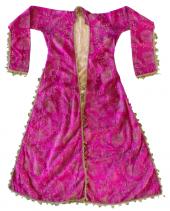 Kleid aus bestickter roter Seide, aus dem Nachlass von Henri Matisse, Musée Matisse, Nizza;  Foto Ville de Nice - Service photographique