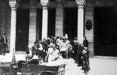 Das österreichische Thronfolgerpaar beim Verlassen des Rathauses in Sarajevo, 28.6.1914 © Österreichische Nationalbibliothek