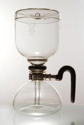 Gerhard Marcks, Sintrax-Kaffeemaschine, Entwurf um 1925, Schott-Unternehmensarchiv Foto: Arlene Knipper, Jena