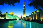 Das Sultanat Oman ist ein Land mit einer Fülle von Naturschönheiten, einer faszinierenden Kultur und einer atemberaubenden Lands