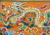 Der auf einen Stiefel gestickte Drache ist ein Glückssymbol alle Fotos: Klaus G. Förg