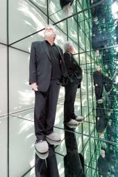 Kurt Lang in der Installation von Kurt Lang, Foto Gerald Lechner