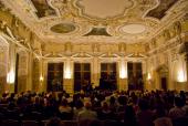 Der barocken Festsaal des Oettinger Residenzschlosses 