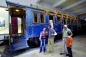 Bild: Salonwagen mit Leuten