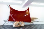 Frank Stella, Tengan-tenganan, 2009, Kunstharz/ rostfreier Stahl, 317.5 x 670.6 x 91.4 cm, Foto: Susanne Persson, © VG Bild-Kunst