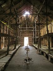 Rekonstruktion eines historischen Langhauses © Ganondagan State Historic Site, Victor, New York
