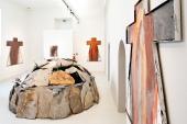 Ausstellungsansicht „Mario Merz| Arnulf Rainer – Tiefe Weite [Fragmente]” 