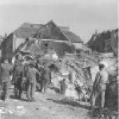 Volltreffer in der Schreinergasse 1945