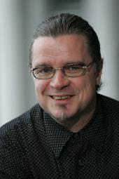 L′elisir d′amore: Andreas Baesler (Regisseur), Aalto-Musiktheater