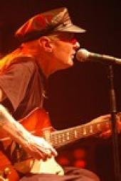 JOHNNY WINTER