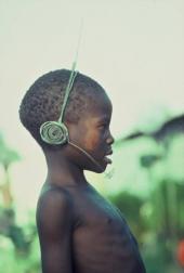 Pilotspiel mit improvisierten Kopfhörern und Sprechfunkanlage, Zimbabwe 1989