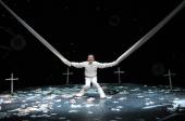 Foto Sven Dolinski in Adam Geist, Akademietheater