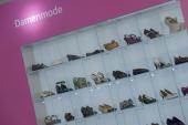 Schuhe mit Geschichten, Ausstellungsansicht