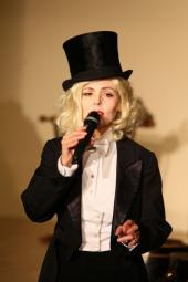 Michaela Ehrenstein als Marlene Dietrich