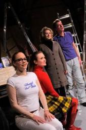 Foto Vestibül, explodiert mit Stefanie Dvorak, Pauline Knof, Petra Morzé, Peter Wolfsberger