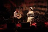 Huong Thanh, Jason Carter