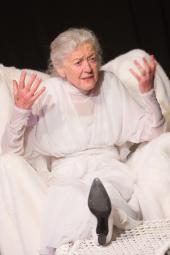 Foto: Julia Gschnitzer als Sarah Bernhardt
