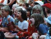 Kinder bei den Kinder-Sommerspielen