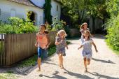 Weinviertler Museumsdorf Niedersulz - Kinderspiele - Alltag im Dorf - Wie war das damals?