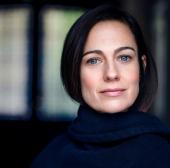 Sommerspiele Grein - KLEINE EHEVERBRECHEN - Bild: MELANIE HERBE als LISA SOBIRI 