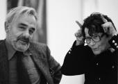 Maria Lassnig und Arnulf Rainer während einer Ausstellungseröffnung in Wien, 1999