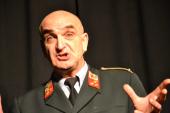 Manfred Satkes  Polizeikabarett