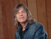 MIKE STERN + UAJO