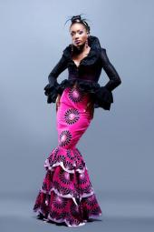 Damen Abendkleid 2010 - Modell: Frank Oshodi für House of Bunor, Lagos. Stoffe: Firmen Ernst Bösch (Bluse) und Kurt Gächter (Ro