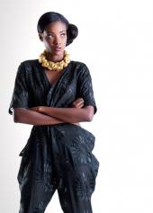 Damen Hosenanzug 2010 - Modell: Folake Folarin-Coker für Tiffany Amber, Lagos