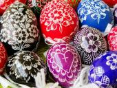 „Stinatzer Osterbrauch“ – Die Kunst des Eierkratzens mit Wilma Zieserl