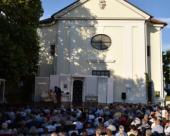 UNVERHOFFT von Johann Nestroy - Kirchenplatz in Parndorf