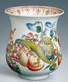 Manufaktur Du Paquier, Wien, Henkelkrug, 1730/35, Hartporzellan, polychrome Auf-Glas-Glasurfarben, Privatsammlung
